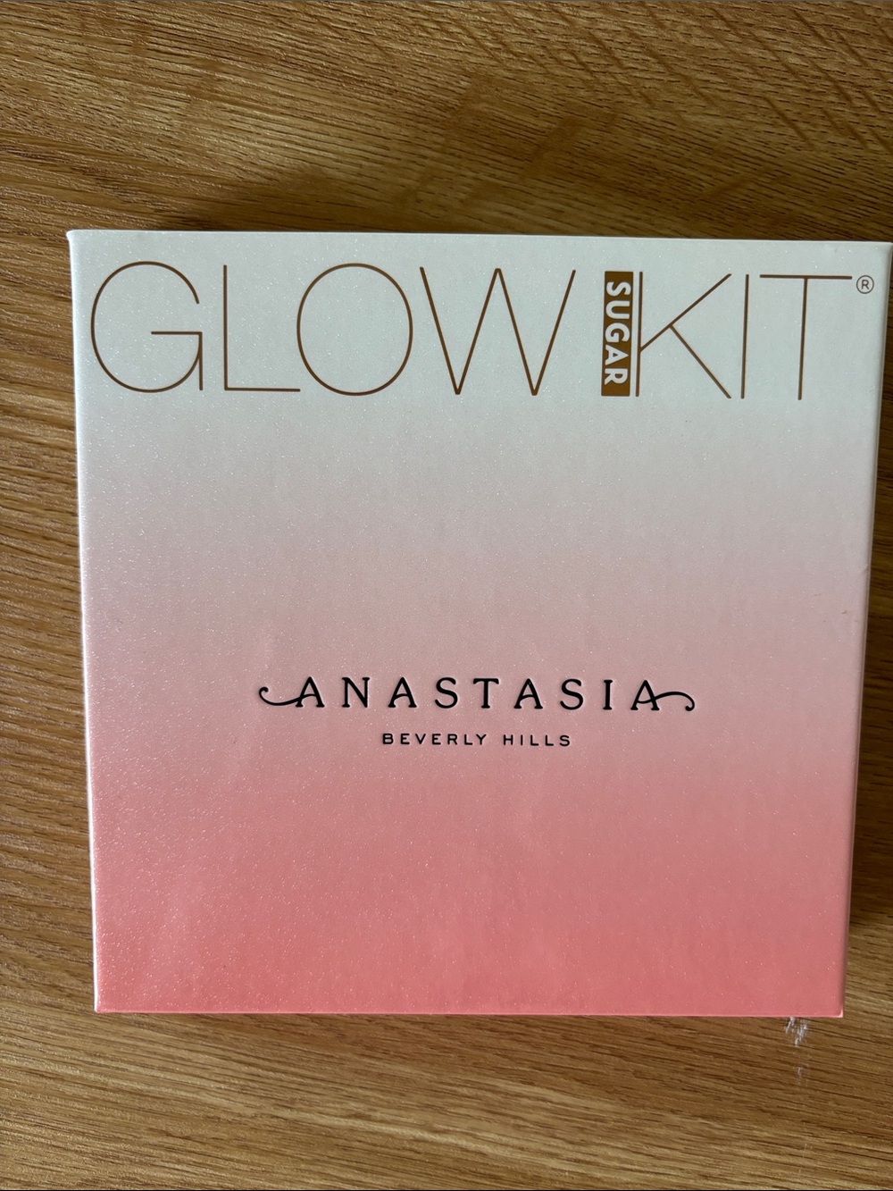 Anastasia Beverly Hills Glow Kit - Pink Peach Ombre with Gold Lettering